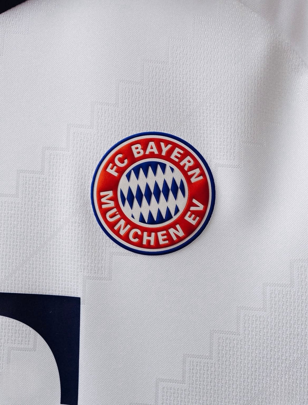 FC Bayern Munich 2026/27 Away Jersey (Player Version) - Size L