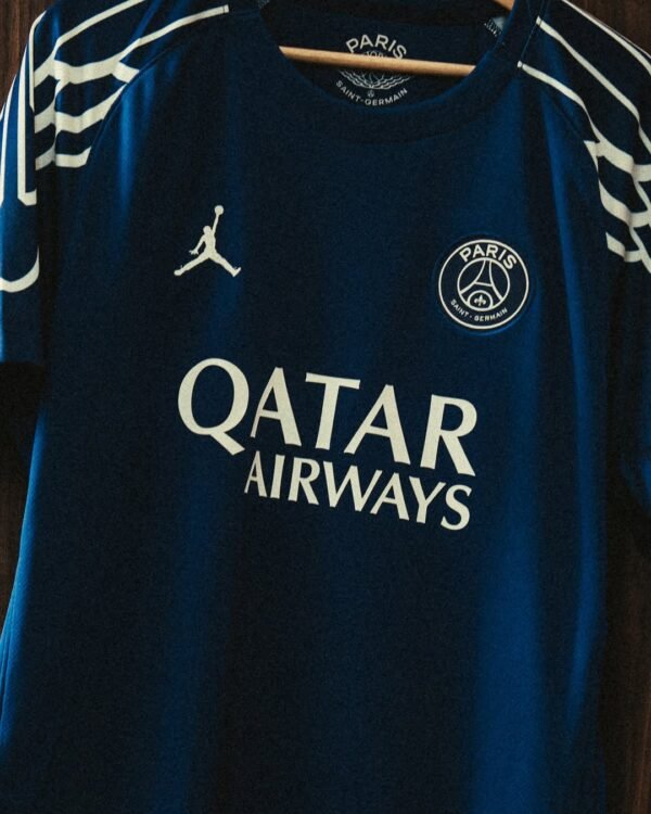 Paris Saint-Germain x Jordan 2024 Fourth Kit - Image 4