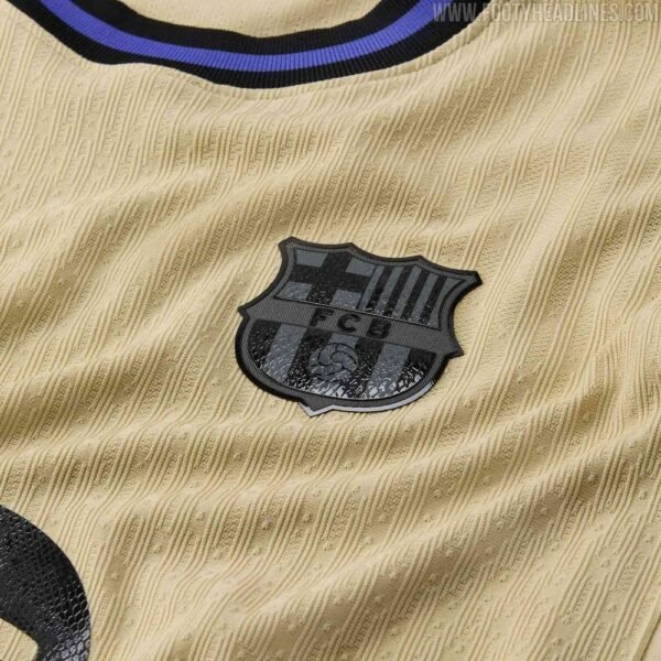 FC Barcelona 2025/26 Away Jersey (Fan Version) - Image 2