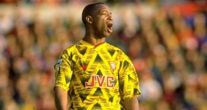 4. Arsenal 1991-1993 Home Kit