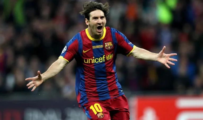 7. Barcelona Home Kit (2010–11)